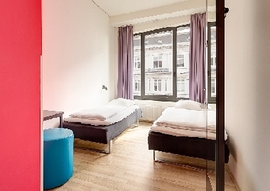 A competition without boundaries