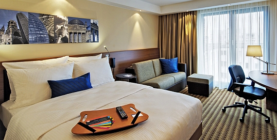 The hybrid product in the middle