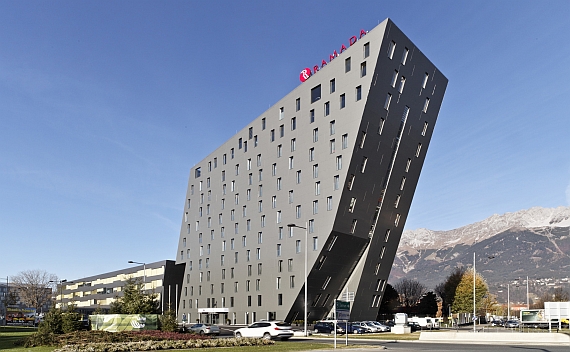 A hotel in every federal province