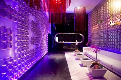 When hotels feed the sharing economy