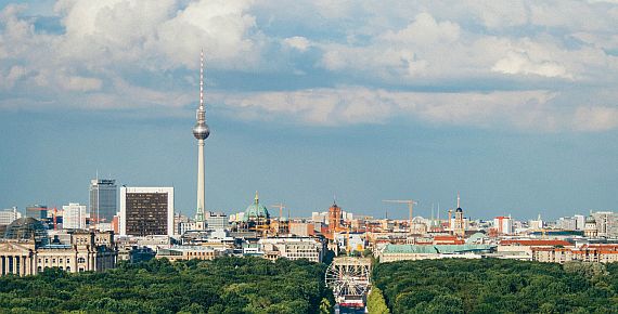 Pausing, delaying, relaxing