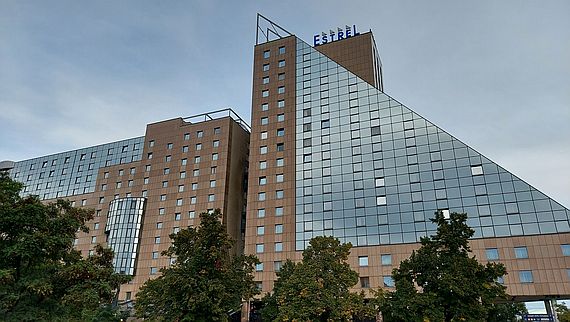 Renaissance of analogue meetings