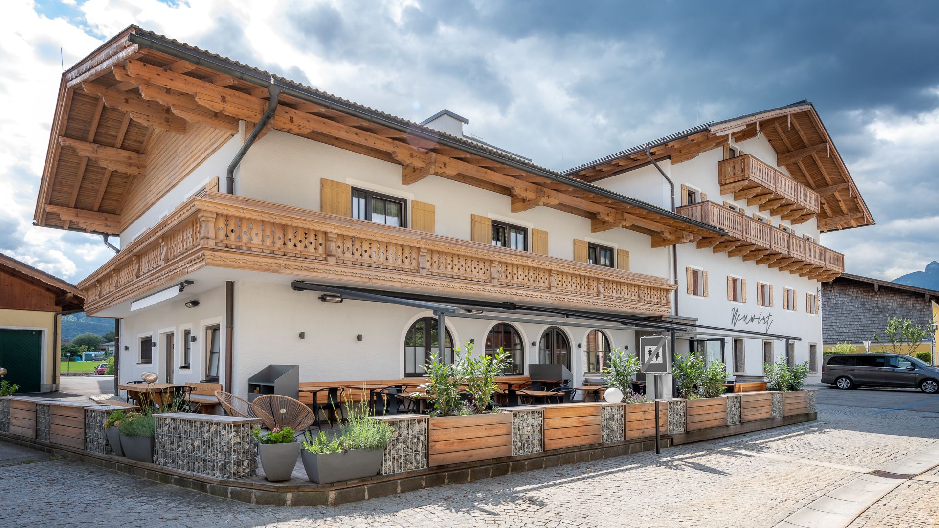 Investment slumps massively