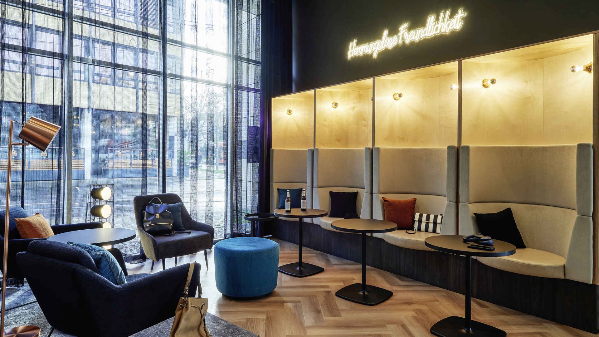 Ibis Styles Bielefeld, Lobby