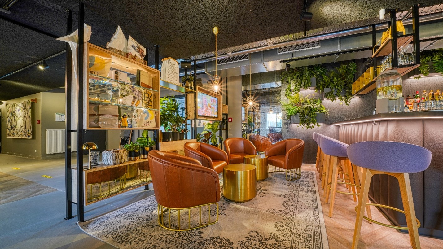 Wyndham and HRG cooperate more closely