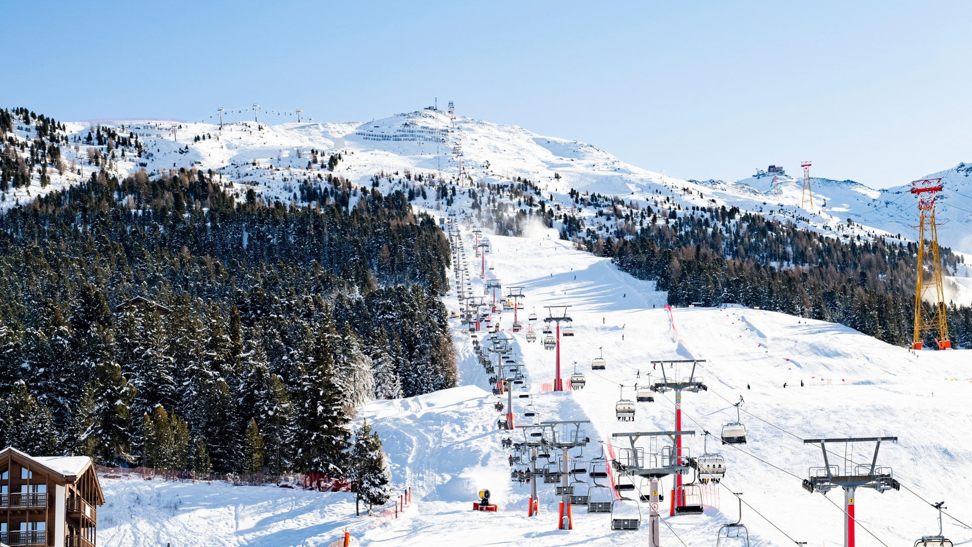 Alpine winter season: positive despite lack of snow