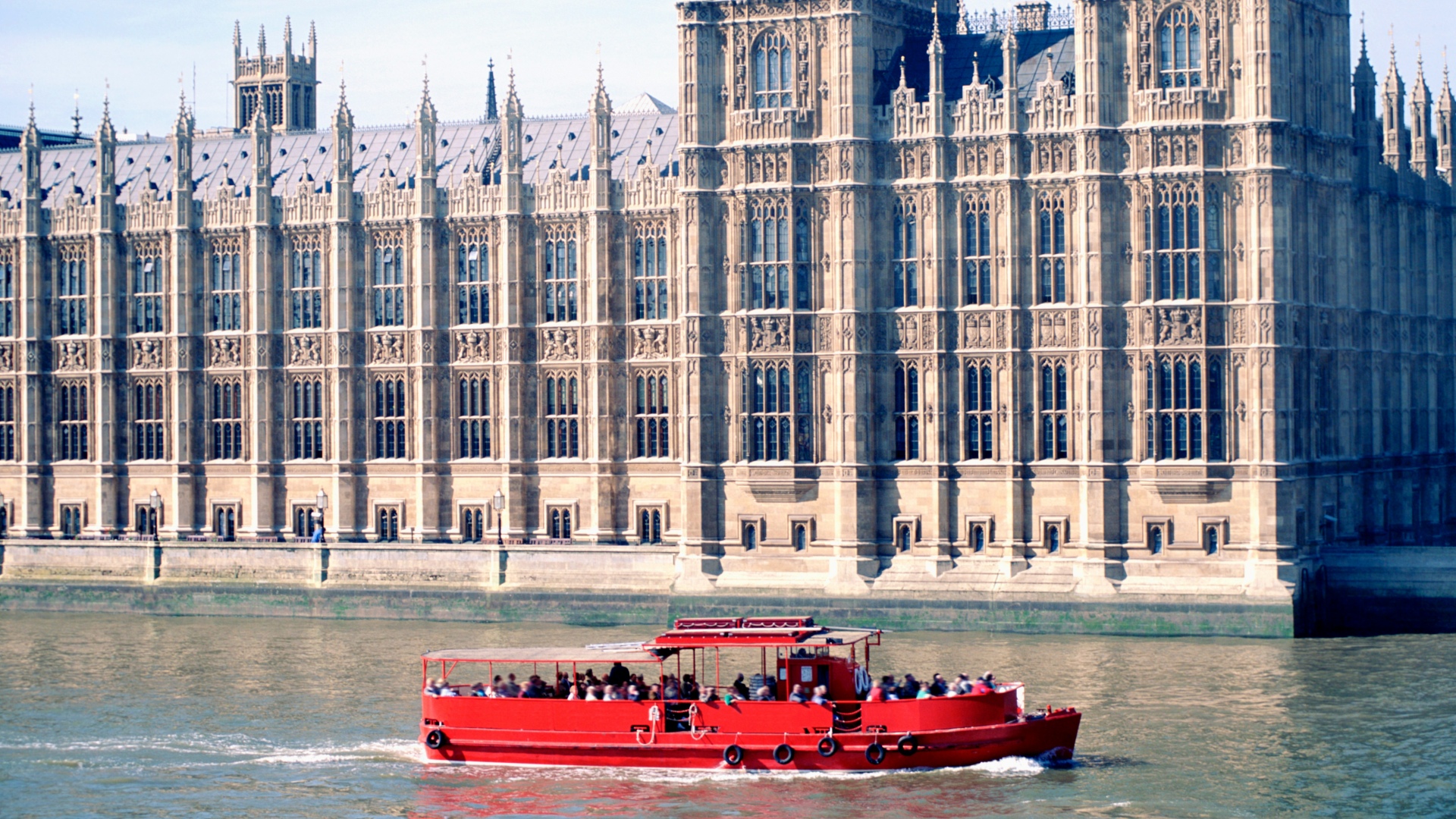 Tourist tax coming in UK