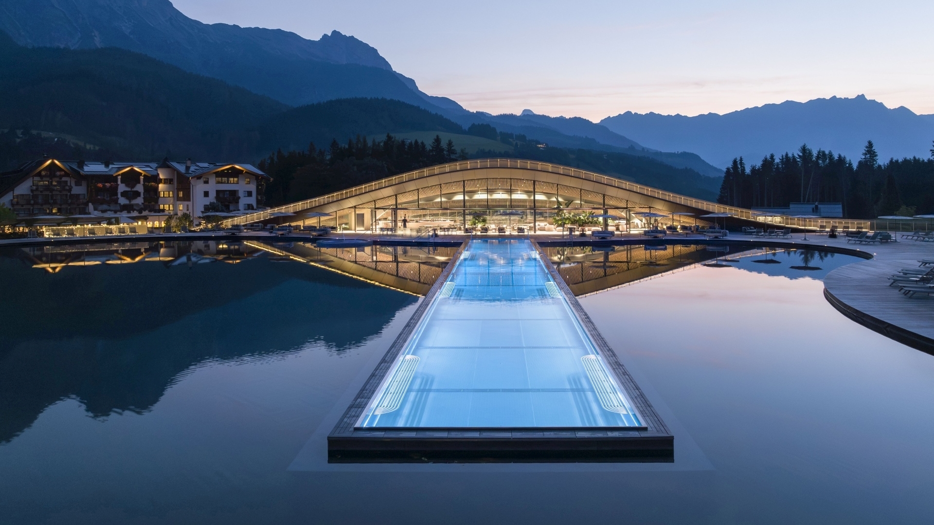 Ein Spa-Kunstwerk weist den Weg