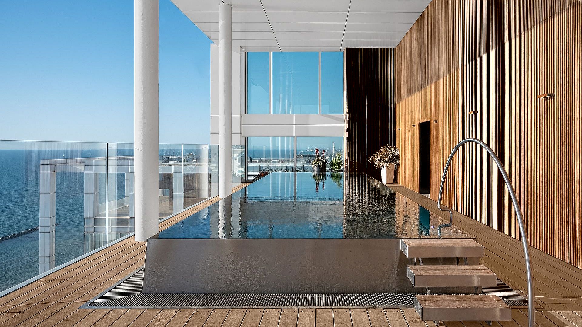 The David Kempinski Tel Aviv Penthouse, Pool