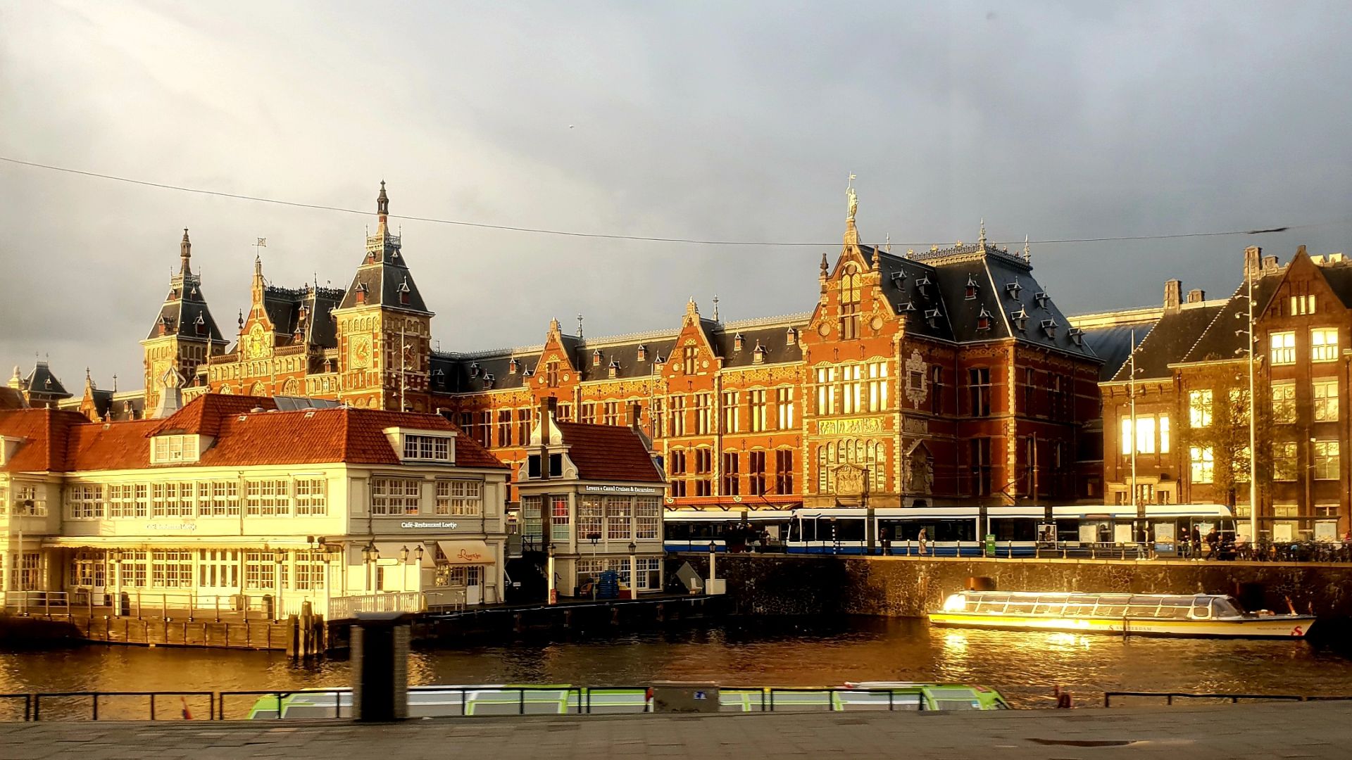 Hoteliers verärgert: Amsterdams Tourismussteuer auf 12,5% erhöht