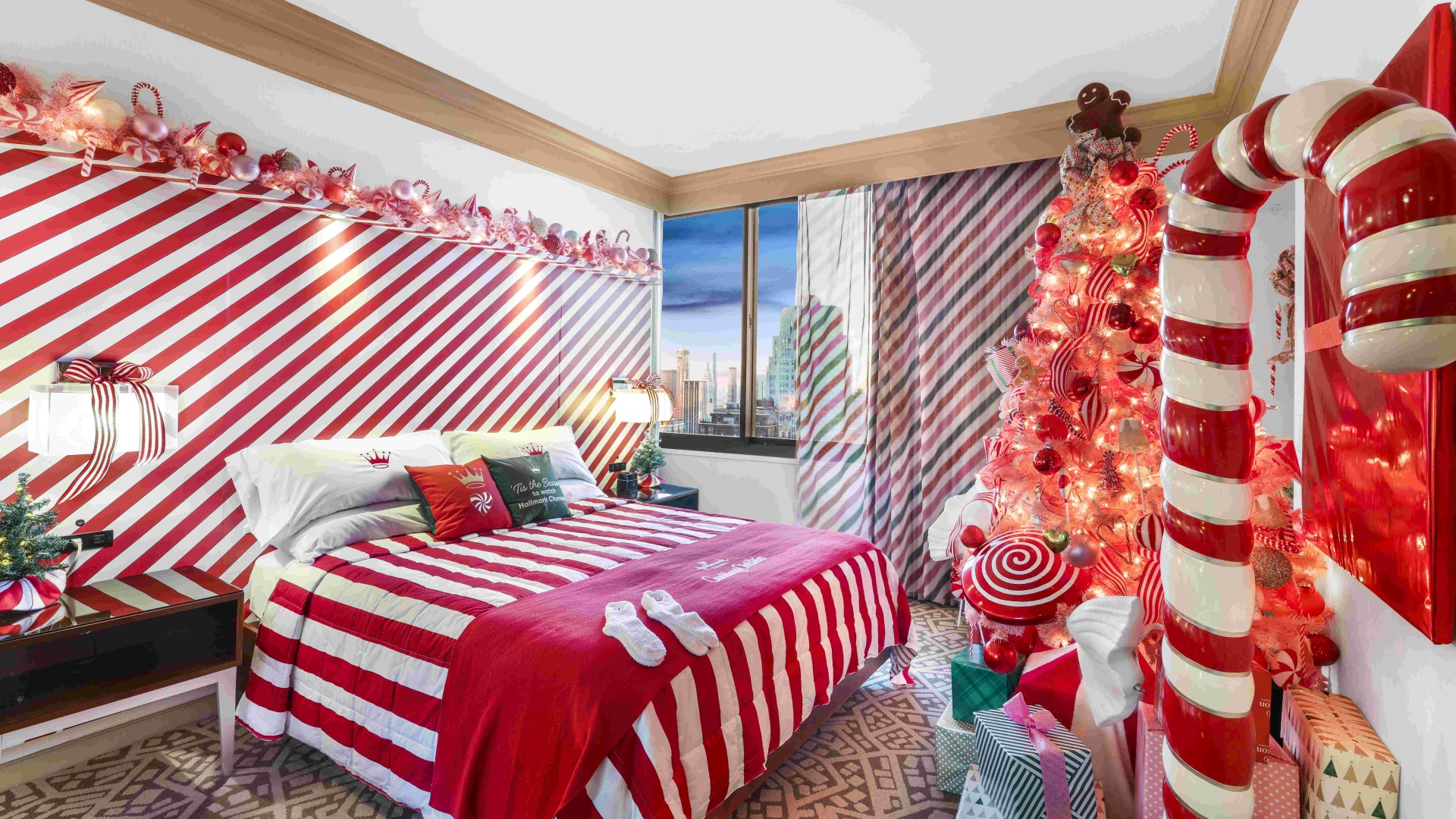 Hilton Hallmark Channel Suite 2023 Christmas - Hilton New York Times Square