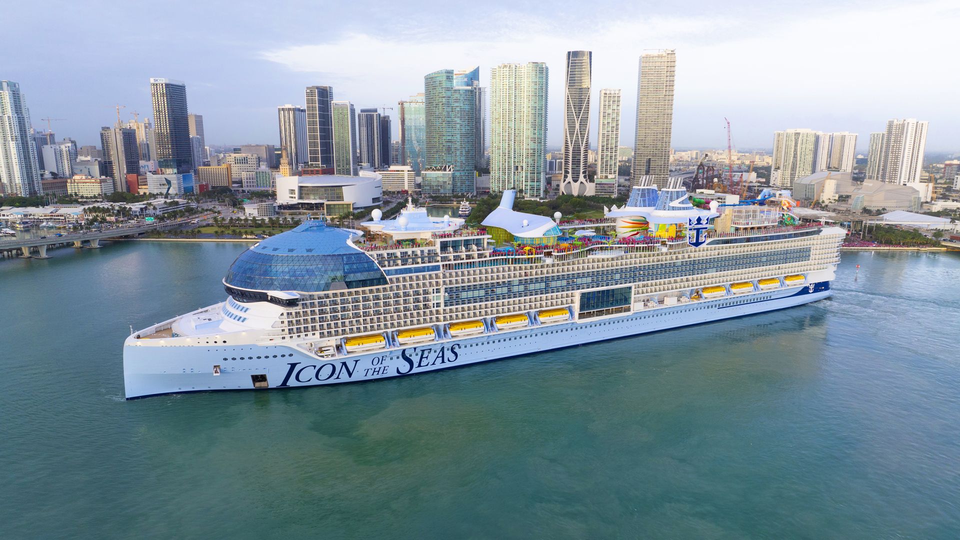 Icon of the Sea Cruiseship, Miami