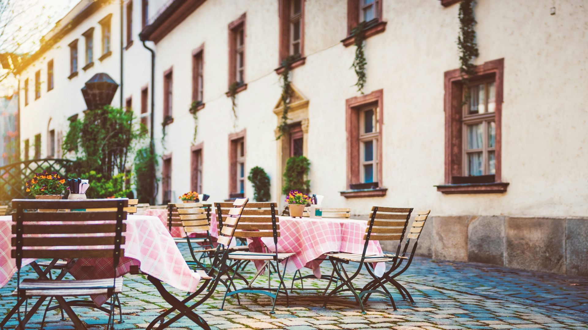 Restaurant, Biergarten - Empty Tables