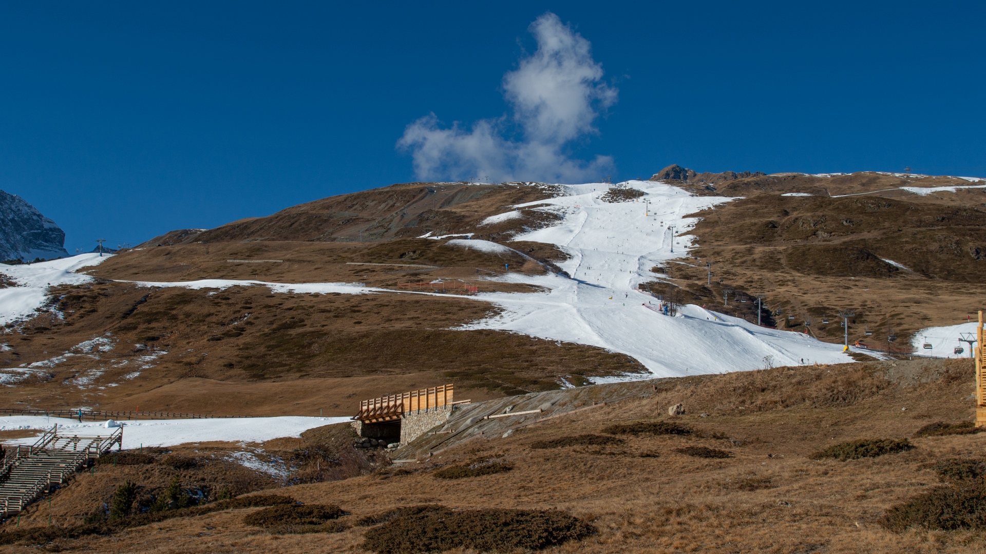 Winter in the Alps: Slope lacking snow