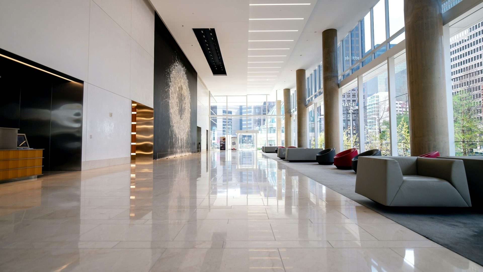 US hotel market slows down