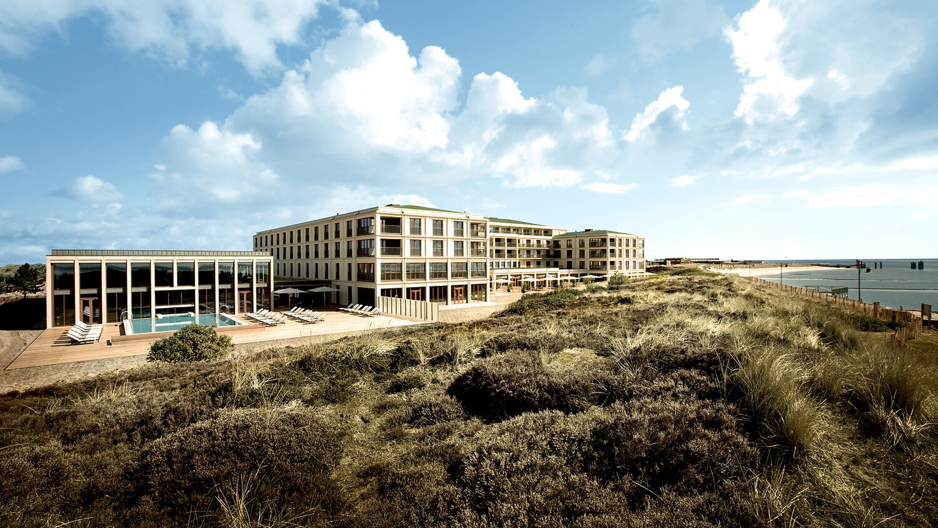 Übernahmen: DSR Hotel Holding und LMX Touristik